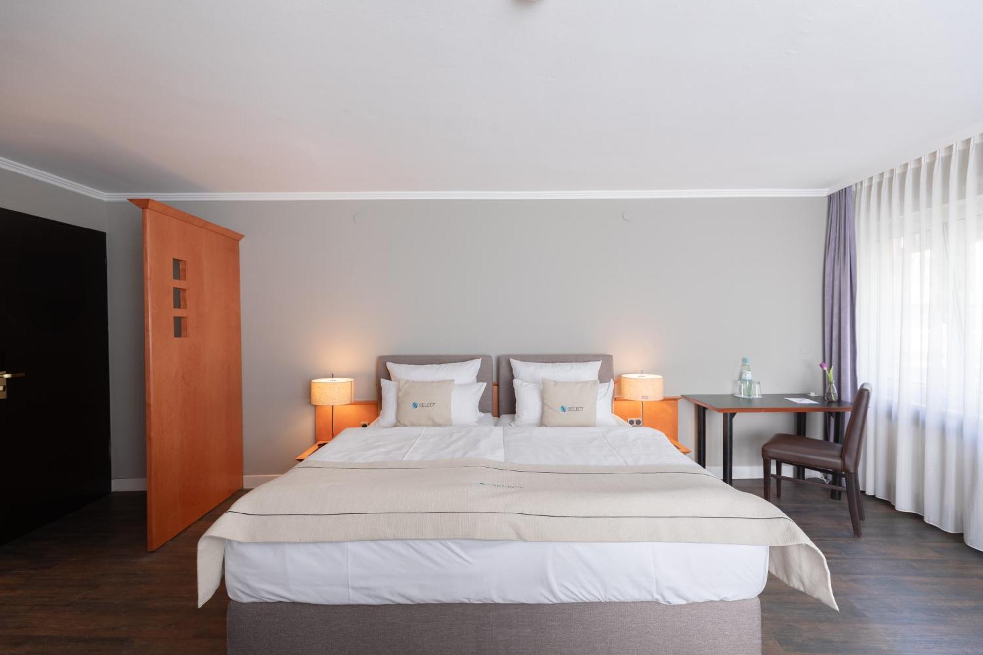 Select Hotel FDH Habitación foto